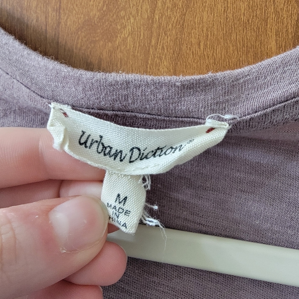 BOGO Urban Diction Dusty Purple Short Sleeve Tee Size Medium - Picture 4 of 5